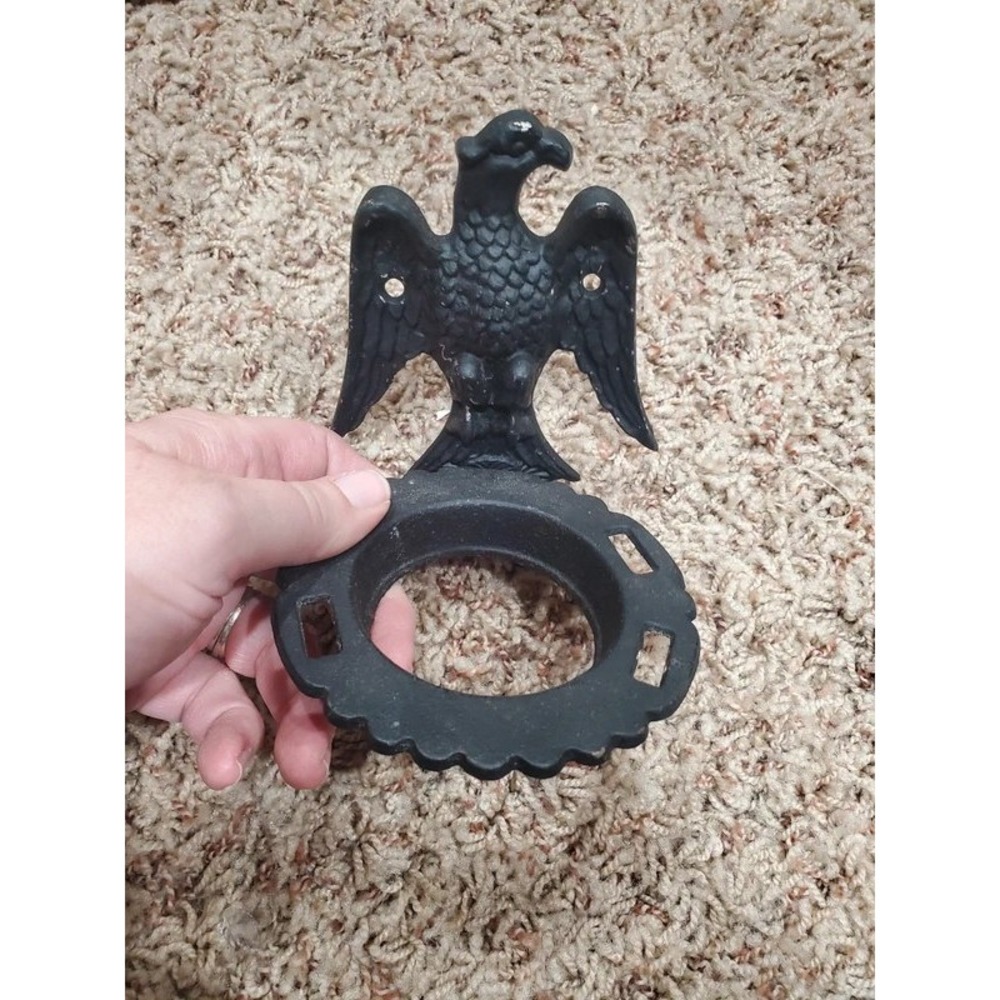 Vintage Cast Iron Eagle Wall Mount Holder Black Federal Style 651 EMG GH